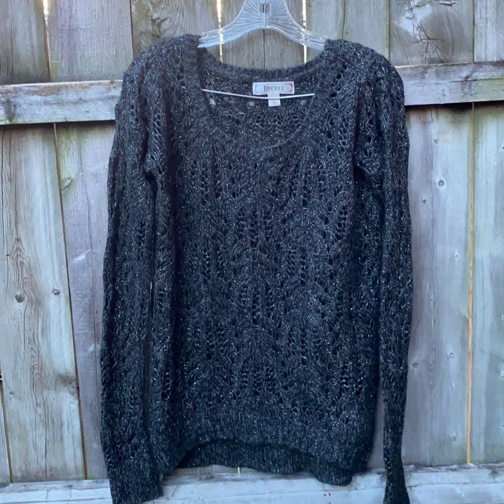 Decree gray shimmer sweater sz. S
